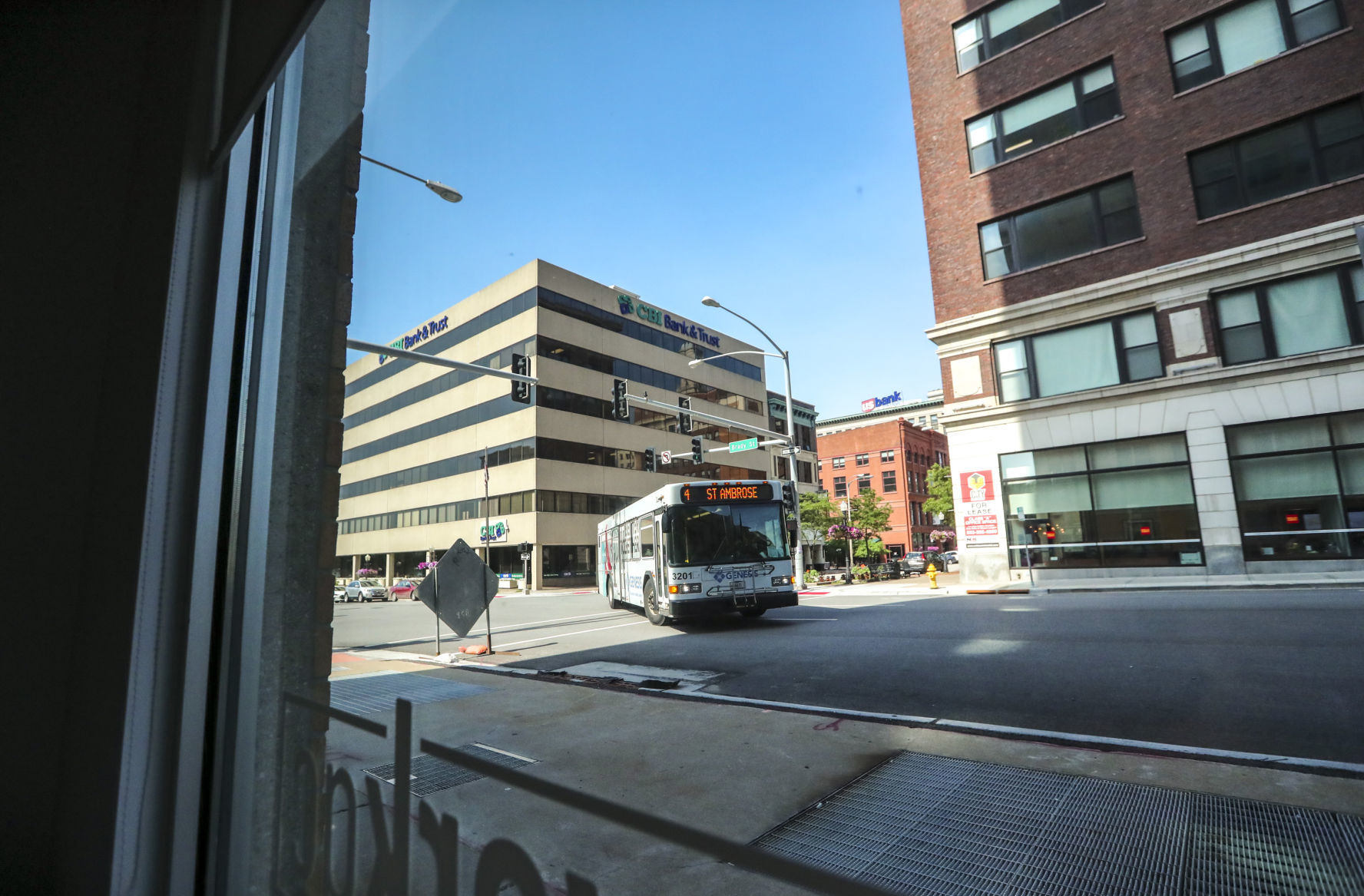 061718-qct-biz-cowork-009